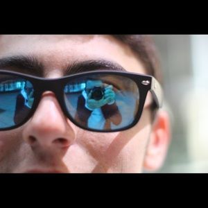 Meet your Posher, Jonathan